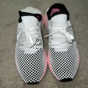 Adidas Originals Women’s Deerupt Runner Sneakers